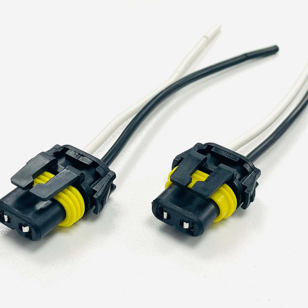 9006 / HB4 replacement fog connectors pair Travelin-Lite Make use of our  clearance sale and save big